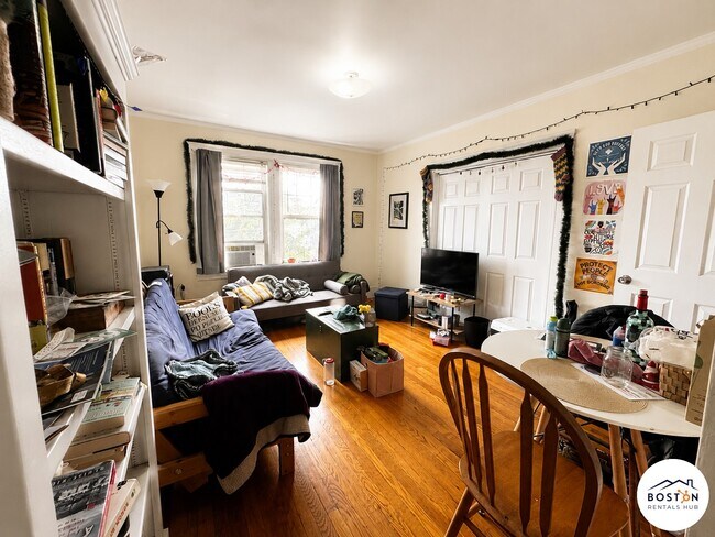Building Photo - 155 Summer St Unit 16F