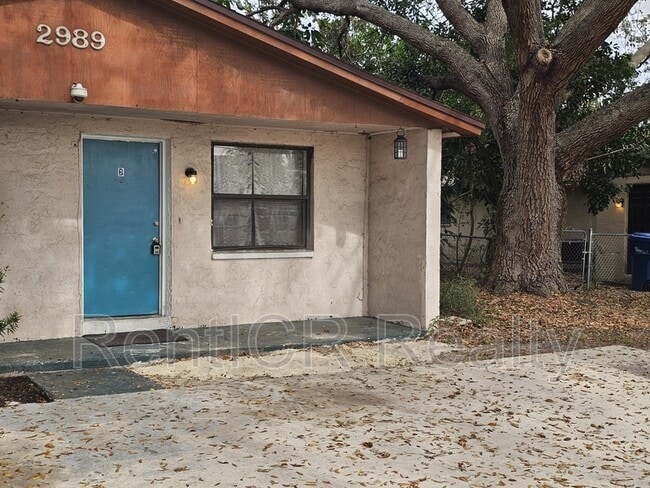 Building Photo - 2989 Willow Ave Unit B