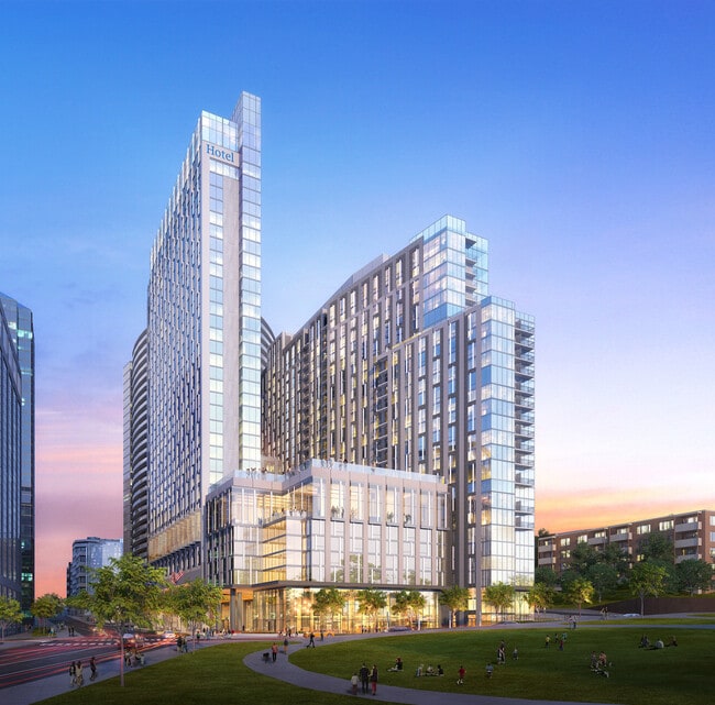 Building Photo - Rosslyn Towers Rental