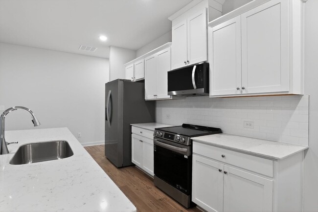 Photo - 1731 Harper Lily Ln