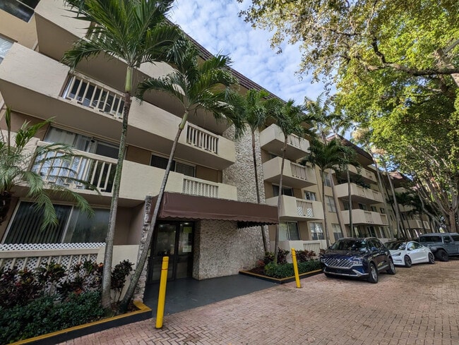 Building Photo - 1800 Sans Souci Blvd Unit 238