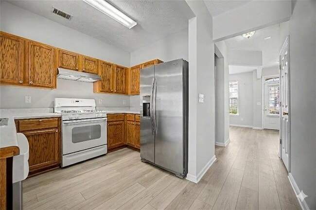 Photo - 1212 Penhurst Way