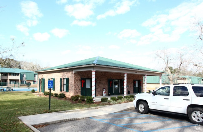 Leasing Office
