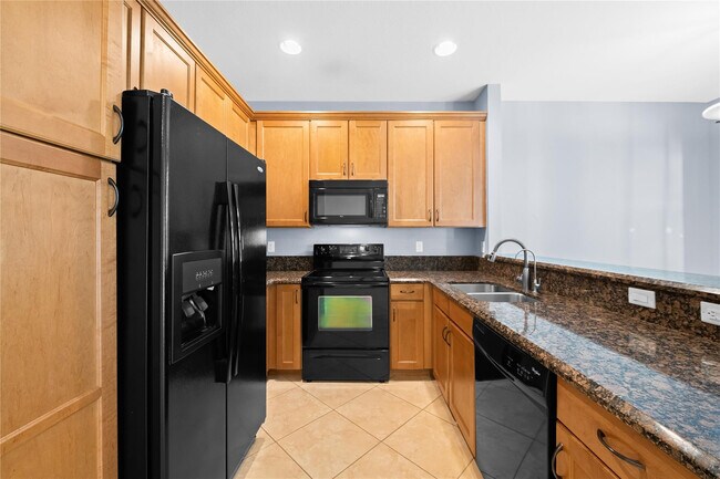 Photo - 10810 NW 74th Dr