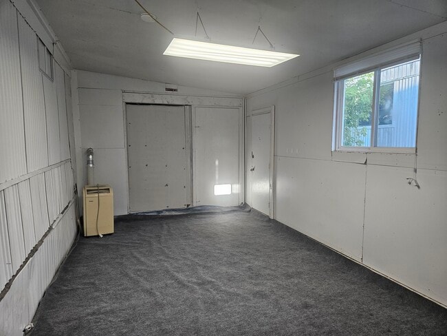 Photo - 121 Teakwood St