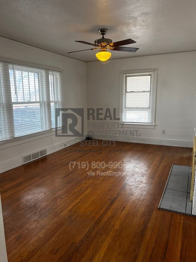 Photo - 602 W Orman Ave