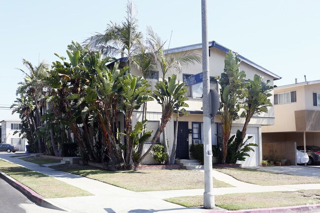 Photo - 10420-10434 Tabor St