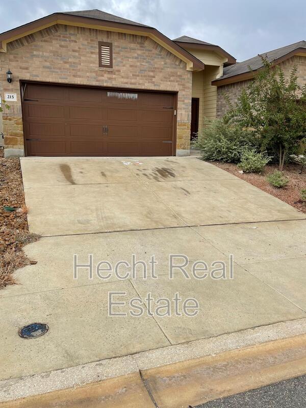 Photo - 215 Kaspar Way