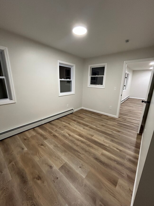 Photo - 258 Claywood Dr