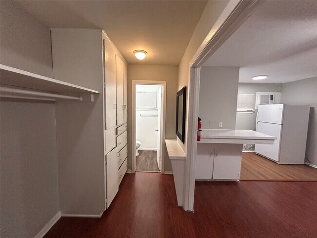 Photo - 8803 Timberside Dr Unidad 4