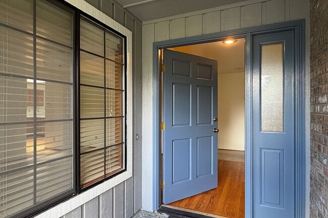 Photo - 3bd/2ba Bellevue Home