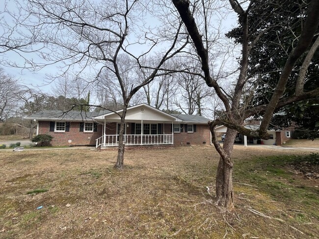 Photo - 4 Bedrooms, 1 Bathroom - Home in West Rome!