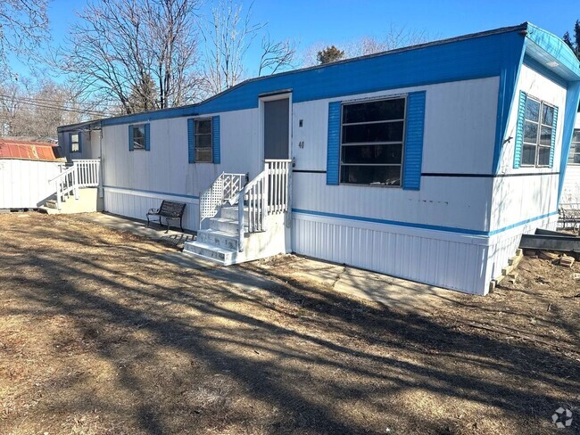 Building Photo - Renovated Mobile Home