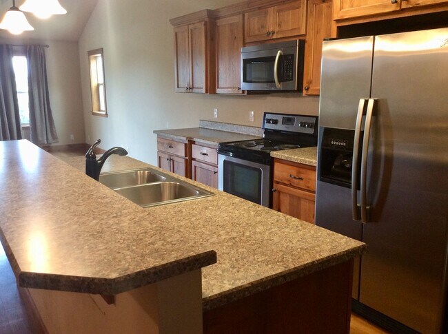 Photo - Lovely Townhouse for Rent in South Heart