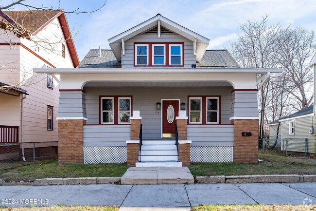 Building Photo - 154 Buffalo Ave Rental