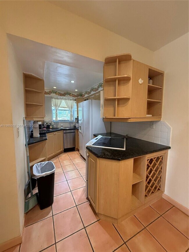 Photo - 1480 Euclid Ave Unit 301