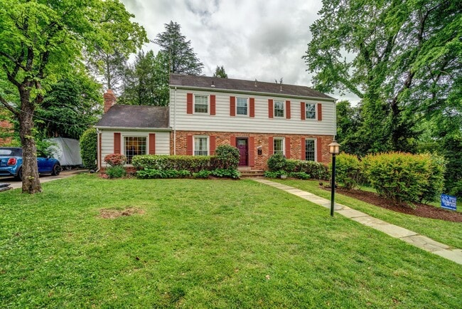 Photo - 7525 Cayuga Ave