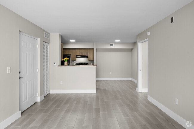 1BR, 1BA - 751SF - Living Room/ Dining Room/ Kitchen