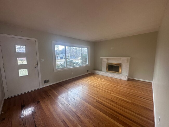 Photo - 3 bed, 2 full bath House in 40218 - $2,200/month