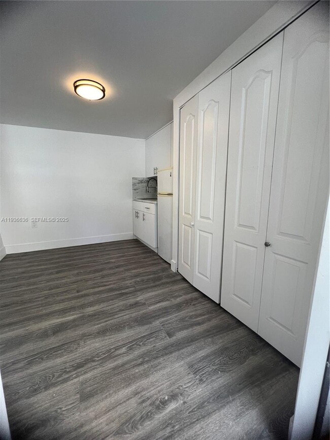 Photo - 1999 NW 2nd St Unit 2