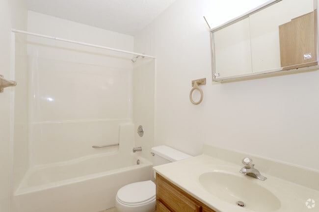 2 Bedroom 2 Bath - Bathroom