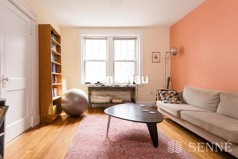 Photo - 333 Harvard St