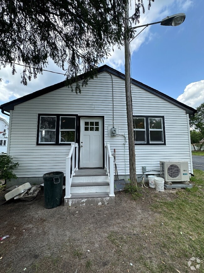 Building Photo - 733 W White Horse Pike Rental