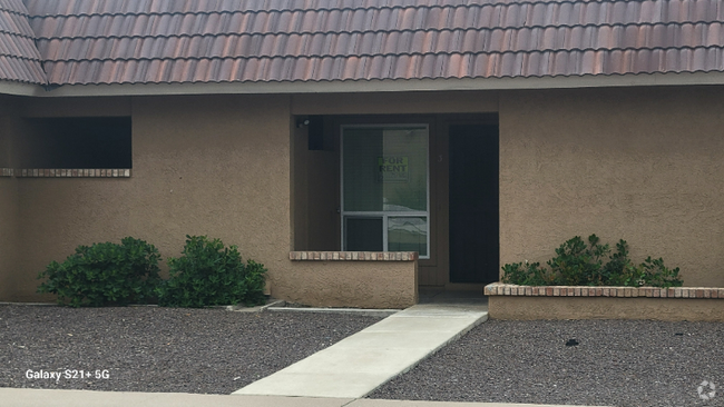 Building Photo - 421 W Yukon Dr Unit #3 Rental