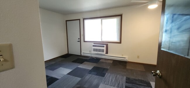 Photo - 926 17th St S Unit 1