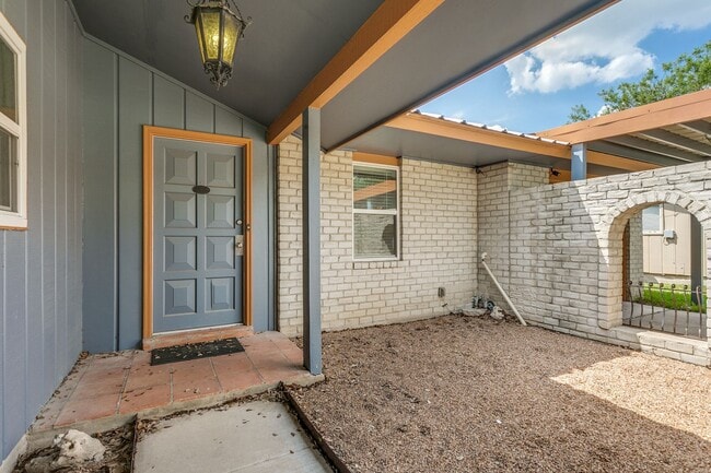 Photo - 9515 Reece Dr