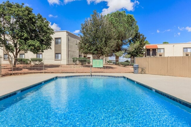 Falcon Court Apartments