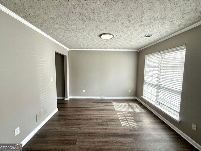 Photo - 1563 Oak Park Ct