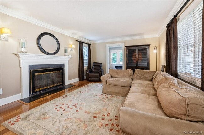 Photo - 353 Old Mamaroneck Rd