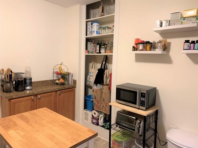 Photo - 64 Vinal Ave Unidad 2