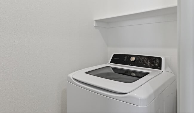 Simplifica tu rutina con una lavadora y secadora en tu hogar.