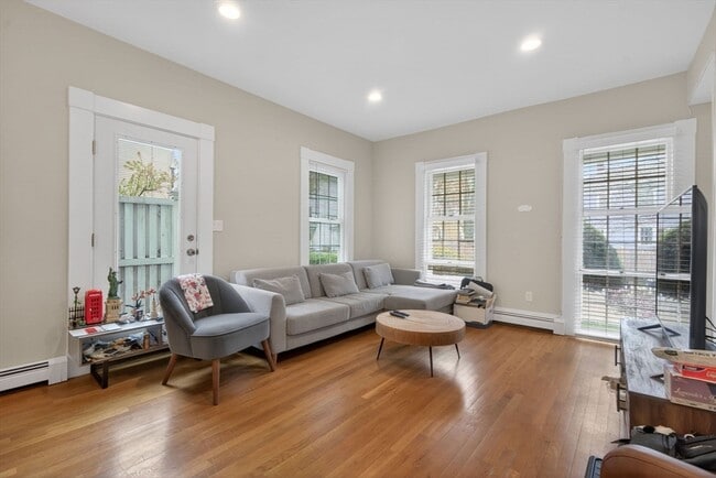 Photo - 50 Roberts Rd