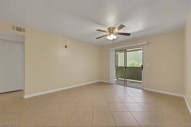 Photo - 555 E Silverado Ranch Blvd Unidad 1174