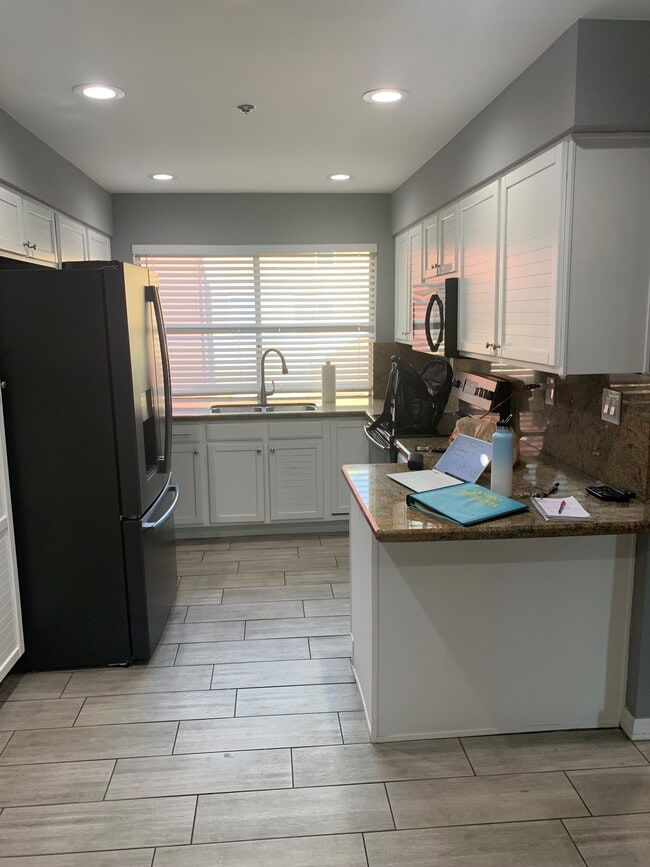 Cocina - 154 W 5th St Unidad #227