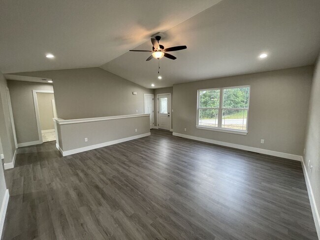 Photo - 108 Kennedy Ct