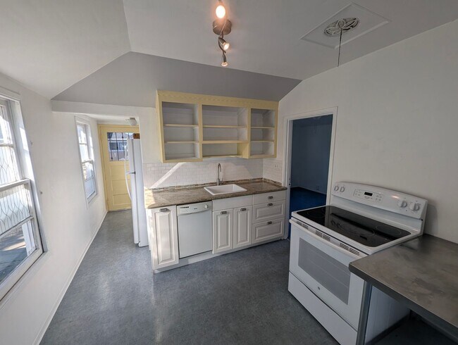 Photo - 1716 Marin St Unidad Cottage