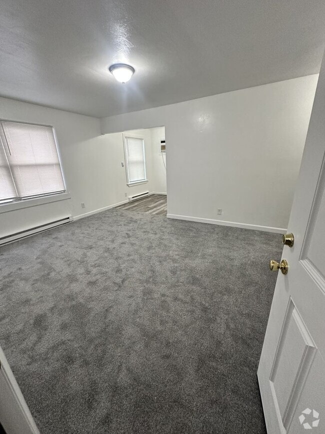 Building Photo - 3218 Flanders Ave Unit B Rental