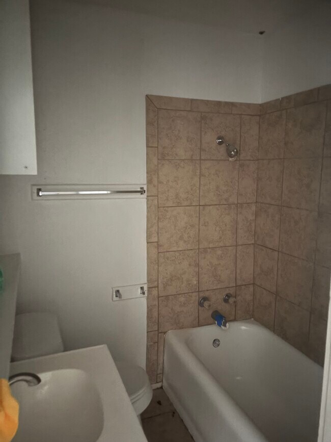 Photo - 1803 49th St