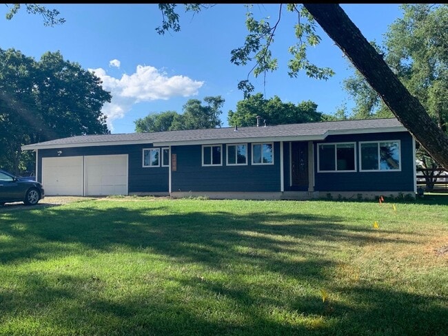 Building Photo - New photos coming soon!! Amazing house to call home! It's calling your name.