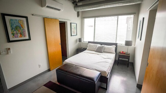 Building Photo - 4801 S Congress Ave Rental