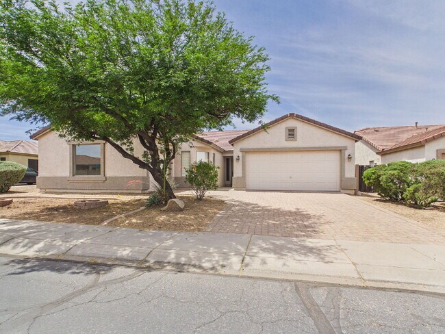 Building Photo - The Villages at Rancho El Dorado