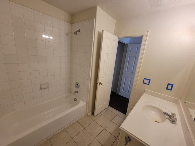 Photo - 3813 Lydia St