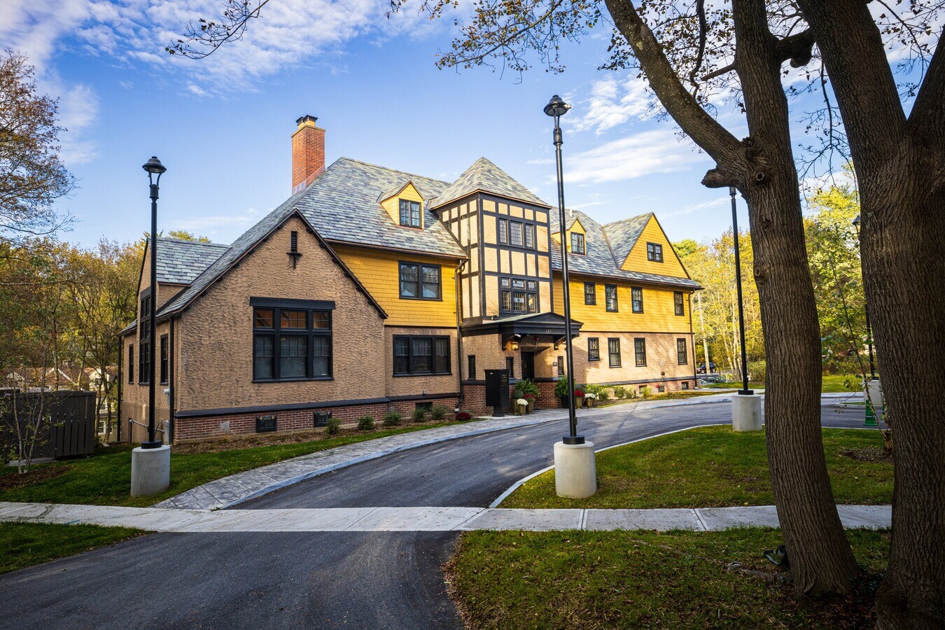 Photo - 105 Westbourne Ln