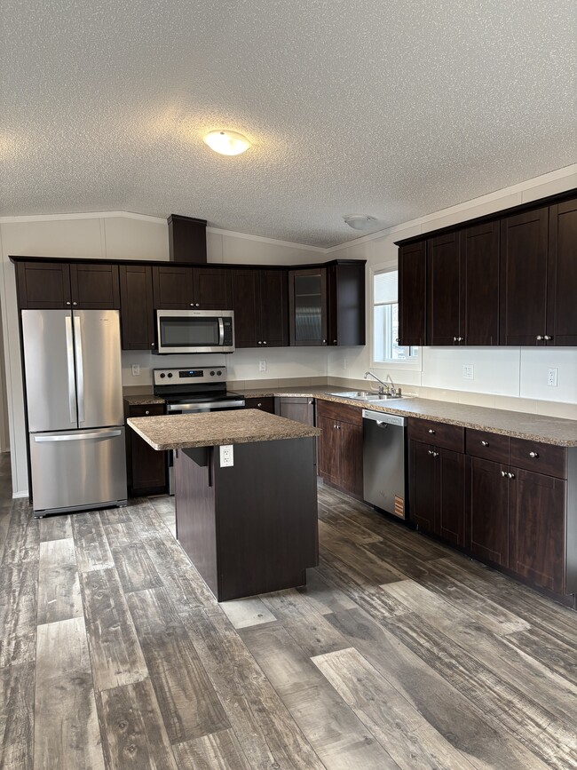 Photo - Maple Oak Ridge