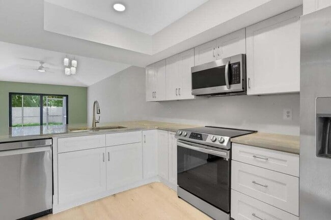 Building Photo - 3113 Kingswood Terrace Rental
