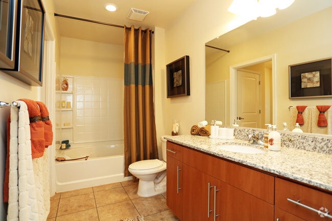 1 Bedroom_Bathroom